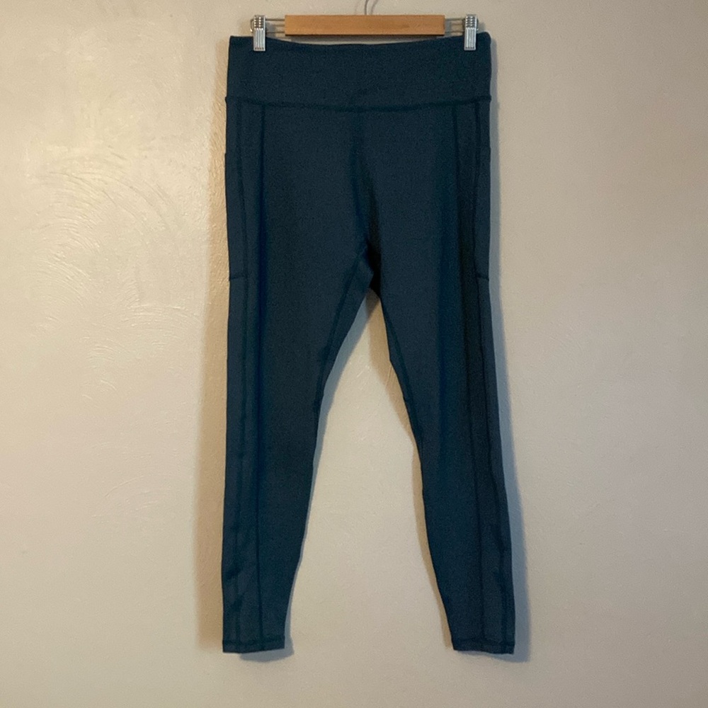 Blue Tapered Leggings with Stretchy Fabric and Wide Waistband